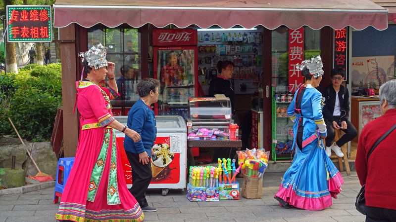 2017-04-12_170235 china-2017.jpg - Guilin - am Ronghu-See